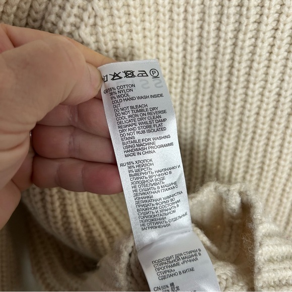 Reiss | Cream Sweater EUC SZM - Picture 5 of 5